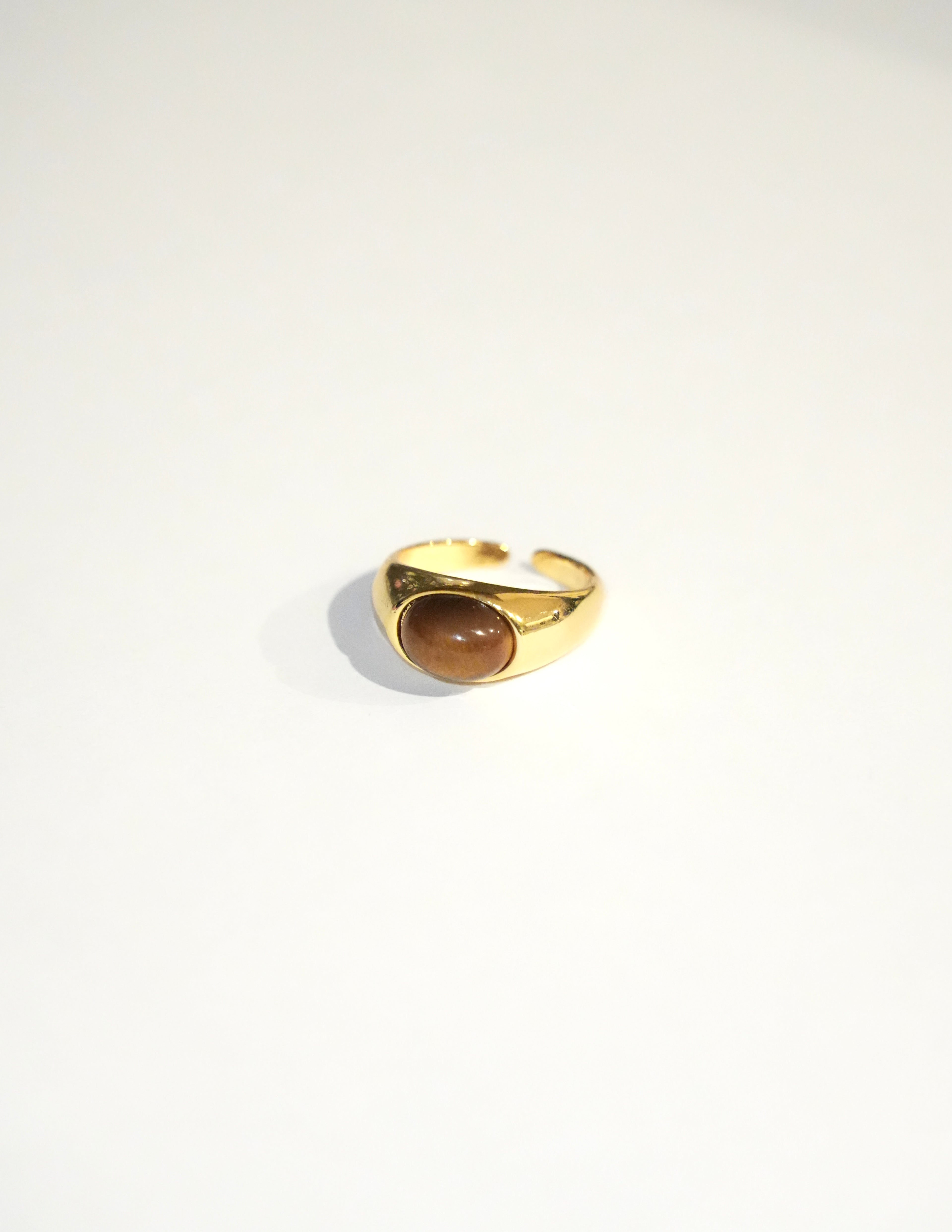 Gold Oval Stone Open Ring
